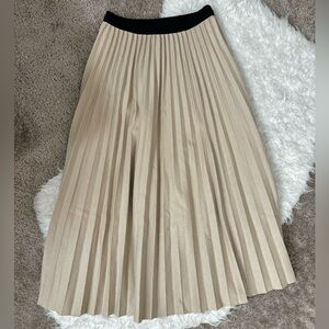 Korean Tan / Neutral Pleated Midi Skirt